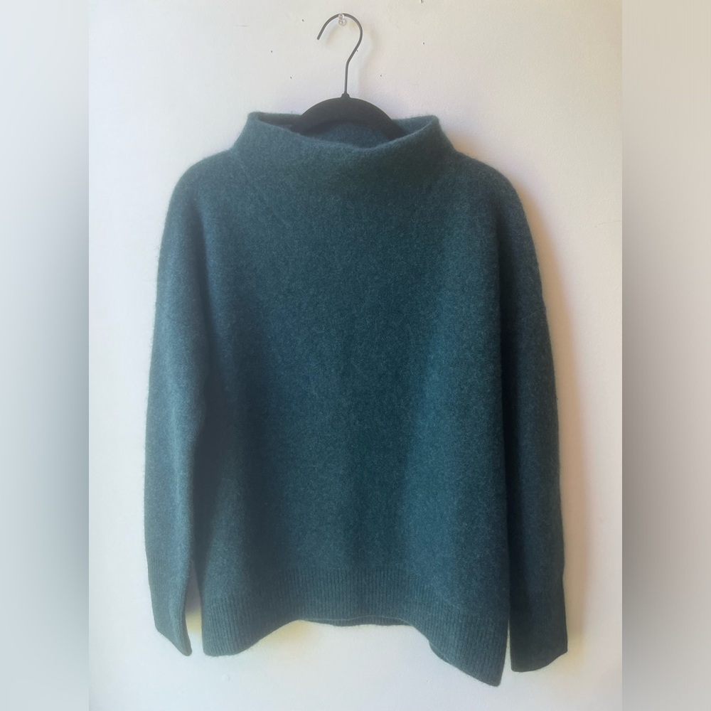 Vince Boiled Cashmere Funnel Neck Sweater in Sea Quartz Small
